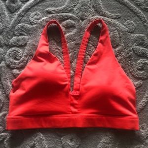 VS Sport Sports Bra